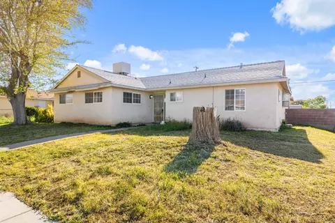 38757 33rd St E, Palmdale, CA 93550