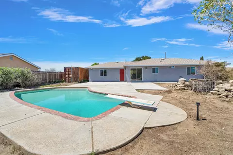 Exterior - 41448 152nd St E, Lancaster, CA 93535 photo 10 of 11