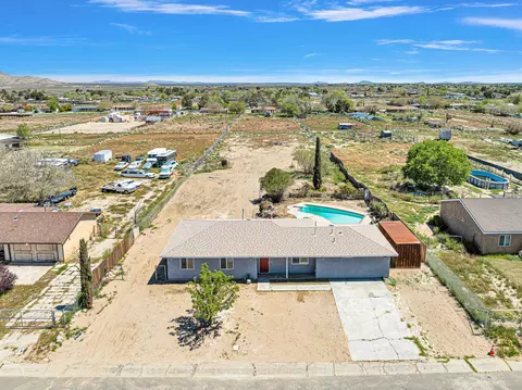 View/Area - 41448 152nd St E, Lancaster, CA 93535 photo 3 of 12