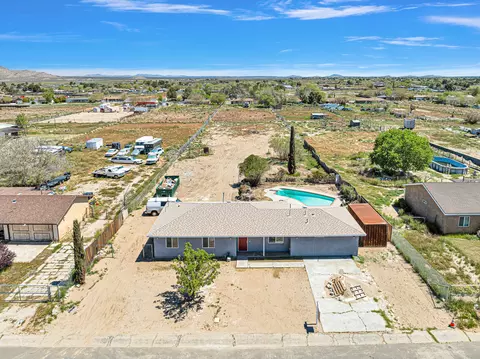 View/Area - 41448 152nd St E, Lancaster, CA 93535 photo 1 of 12