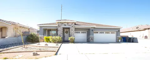 5812 Spice St, Lancaster, CA 93536