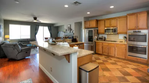 5812 Spice St, Lancaster, CA 93536 photo 6