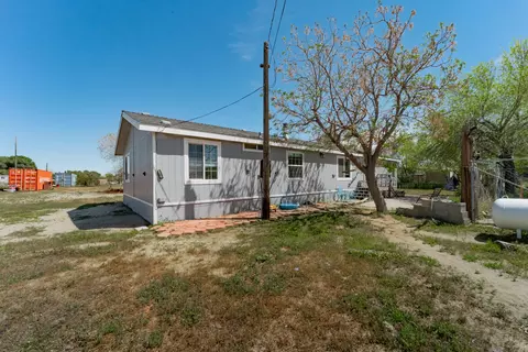 5420 62nd St, Rosamond, CA 93560