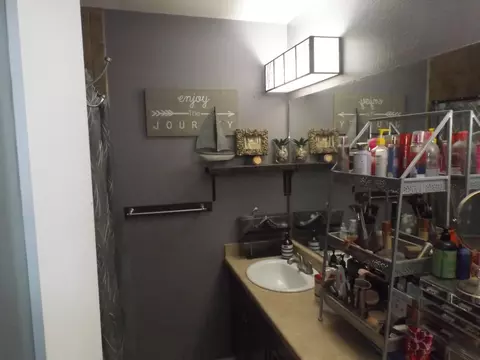 Bath - 732 Avenue J4 E, Lancaster, CA 93535 photo 1 of 1