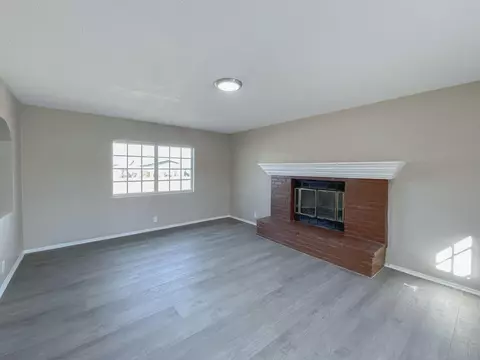 Living - 45405 Foxton Ave, Lancaster, CA 93535 photo 3 of 3