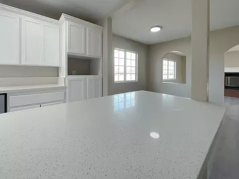 Kitchen - 45405 Foxton Ave, Lancaster, CA 93535 photo 4 of 4