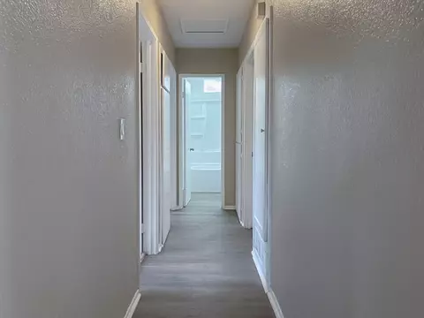 Entry Way - 45405 Foxton Ave, Lancaster, CA 93535 photo 1 of 1