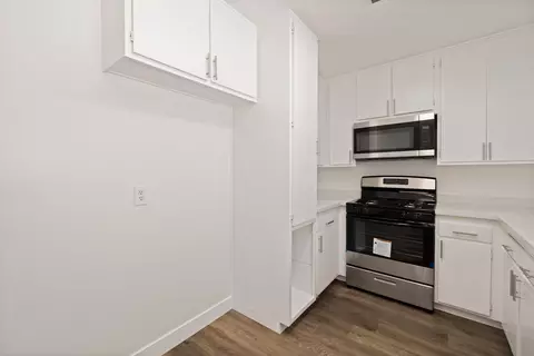 Kitchen - 1155 Lingard St E, Lancaster, CA 93535 photo 5 of 5