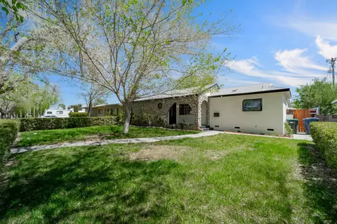 Exterior - 45010 Kingtree Ave, Lancaster, CA 93534 photo 2 of 10