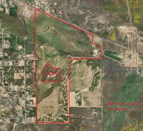 8000 Elizabeth Lake Rd, Leona Valley, CA 93551