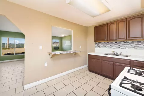 Kitchen - 42257 8th St E, Lancaster, CA 93535 photo 2 of 4