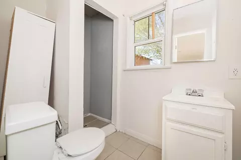 Bath - 42257 8th St E, Lancaster, CA 93535 photo 3 of 3