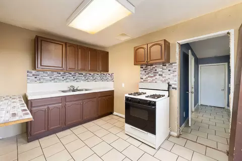 Kitchen - 42257 8th St E, Lancaster, CA 93535 photo 1 of 4