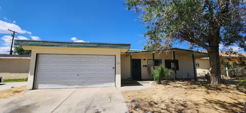 737 Avenue H-13 W, Lancaster, CA 93534