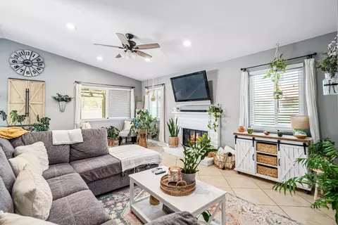 Living - 3023 Avenue S2 E, Palmdale, CA 93550 photo 2 of 5
