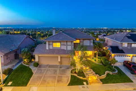 4309 Grandview Dr, Palmdale, CA 93551