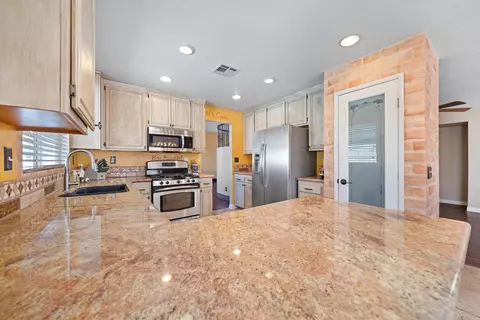 1523 Avenue J6 E, Lancaster, CA 93535 photo 15