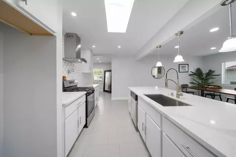 Kitchen - 44335 Foxton Ave, Lancaster, CA 93535 photo 2 of 6