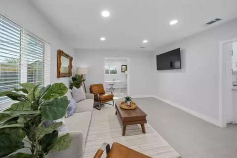 Living - 44335 Foxton Ave, Lancaster, CA 93535 photo 2 of 3