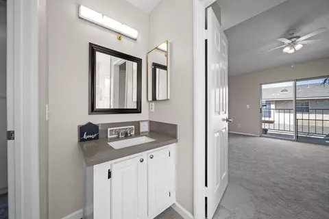 Bath - 43611 Park Ave, Lancaster, CA 93534 photo 3 of 4