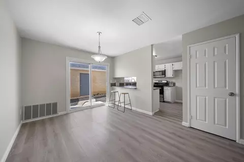 Kitchen - 43611 Park Ave, Lancaster, CA 93534 photo 1 of 7