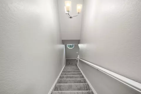 Entry Way - 43611 Park Ave, Lancaster, CA 93534 photo 2 of 2