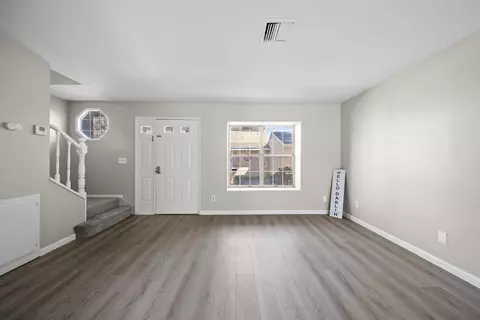 Living - 43611 Park Ave, Lancaster, CA 93534 photo 4 of 4