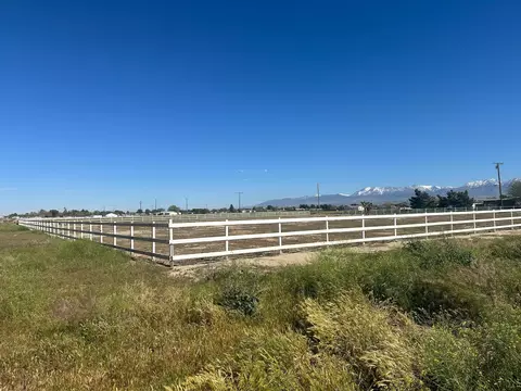 9115 E Ave Q4, Palmdale, CA 93591 photo 9