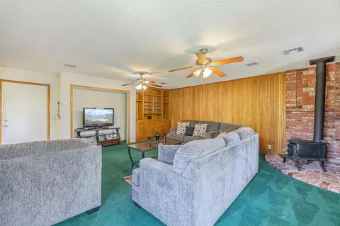 Living - 600 Ivyton St E, Lancaster, CA 93535 photo 5 of 6