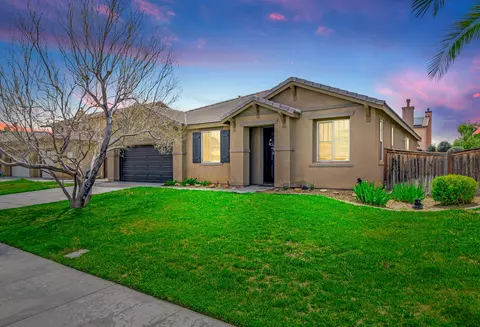 2352 Arboretum Ave, Rosamond, CA 93560