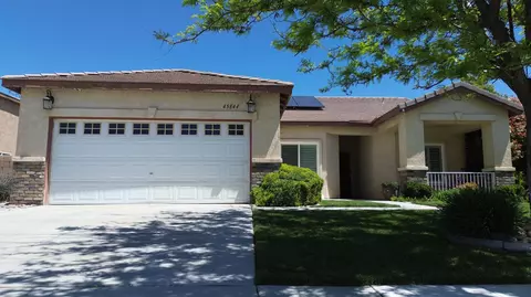 45844 Knightsbridge St, Lancaster, CA 93534