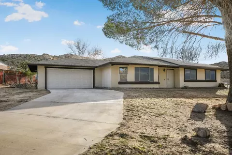 39604 163rd St E, Lake Los Angeles, CA 93591