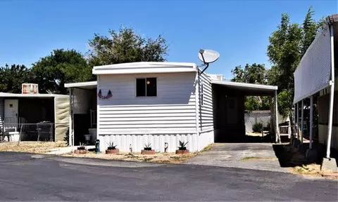37311 47th St East St #184, Palmdale, CA 93552