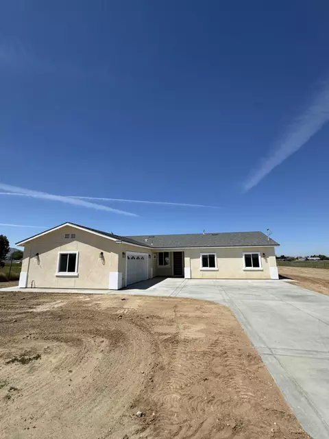 37711 95th St E, Littlerock, CA 93543