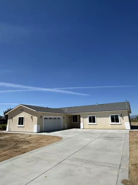 37711 95th St E, Littlerock, CA 93543 photo 2