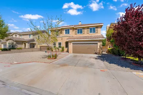 Exterior - 43916 43rd St W, Lancaster, CA 93536 photo 9 of 10