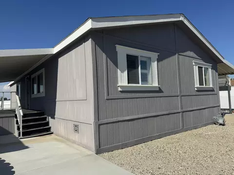 5200 Entrar Dr #SPC 144, Palmdale, CA 93551