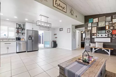 Kitchen - 21560 San Lucas Dr, Tehachapi, CA 93561 photo 1 of 5