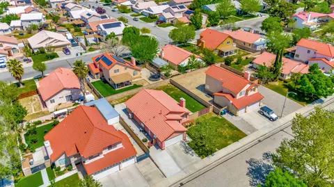 View/Area - 1739 Michael Dr, Lancaster, CA 93535 photo 3 of 6
