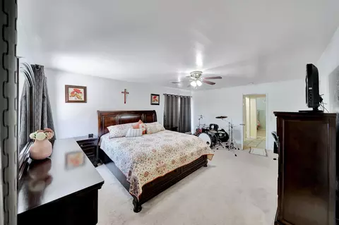 Bedroom - 1739 Michael Dr, Lancaster, CA 93535 photo 7 of 8
