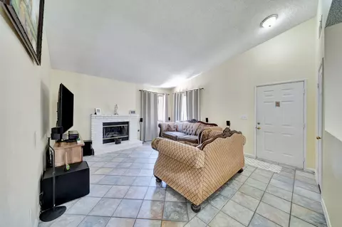 Living - 1739 Michael Dr, Lancaster, CA 93535 photo 3 of 4