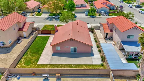 View/Area - 1739 Michael Dr, Lancaster, CA 93535 photo 4 of 6