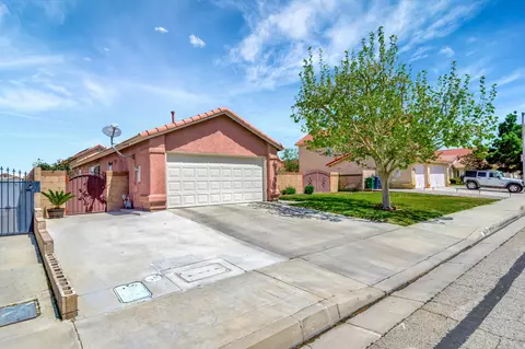 Exterior - 1739 Michael Dr, Lancaster, CA 93535 photo 10 of 14