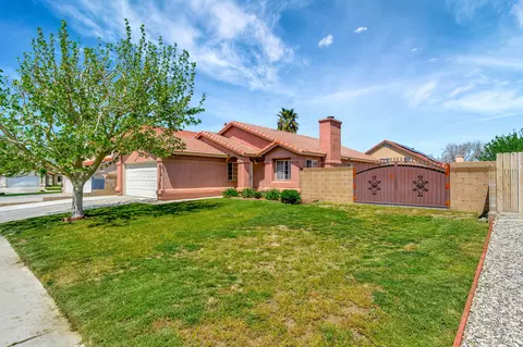 Exterior - 1739 Michael Dr, Lancaster, CA 93535 photo 11 of 14