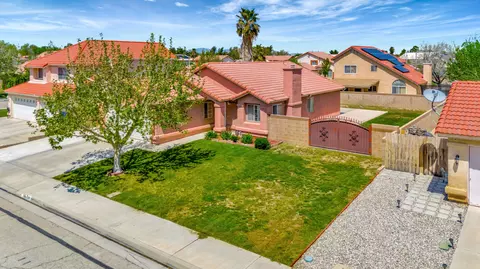 View/Area - 1739 Michael Dr, Lancaster, CA 93535 photo 2 of 6