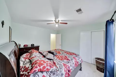 Bedroom - 1739 Michael Dr, Lancaster, CA 93535 photo 2 of 8