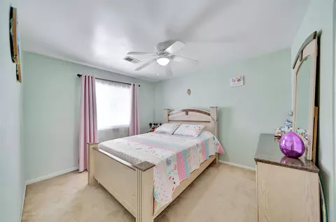 Bedroom - 1739 Michael Dr, Lancaster, CA 93535 photo 3 of 8