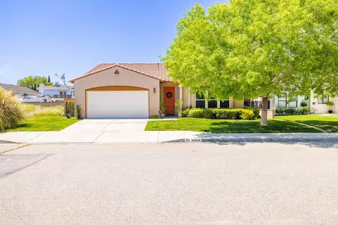 44029 Chaparral Dr, Lancaster, CA 93536