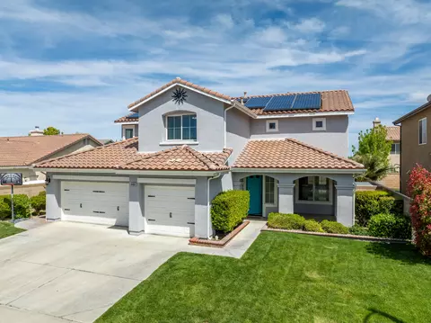 Exterior - 44464 37th St W, Lancaster, CA 93536 photo 2 of 6