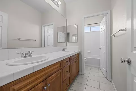 Bath - 44464 37th St W, Lancaster, CA 93536 photo 7 of 7